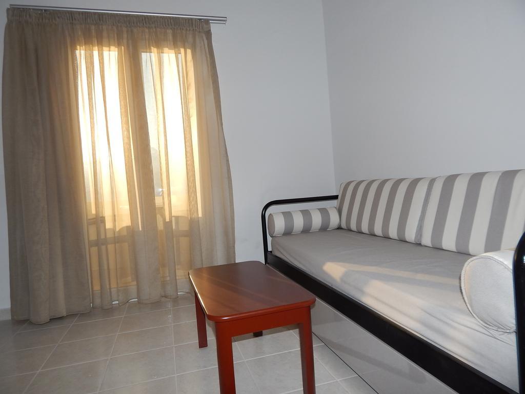 Epiphany Apartments كارباثوس الغرفة الصورة