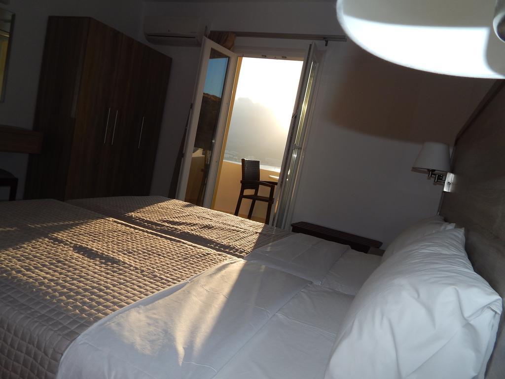 Epiphany Apartments كارباثوس الغرفة الصورة
